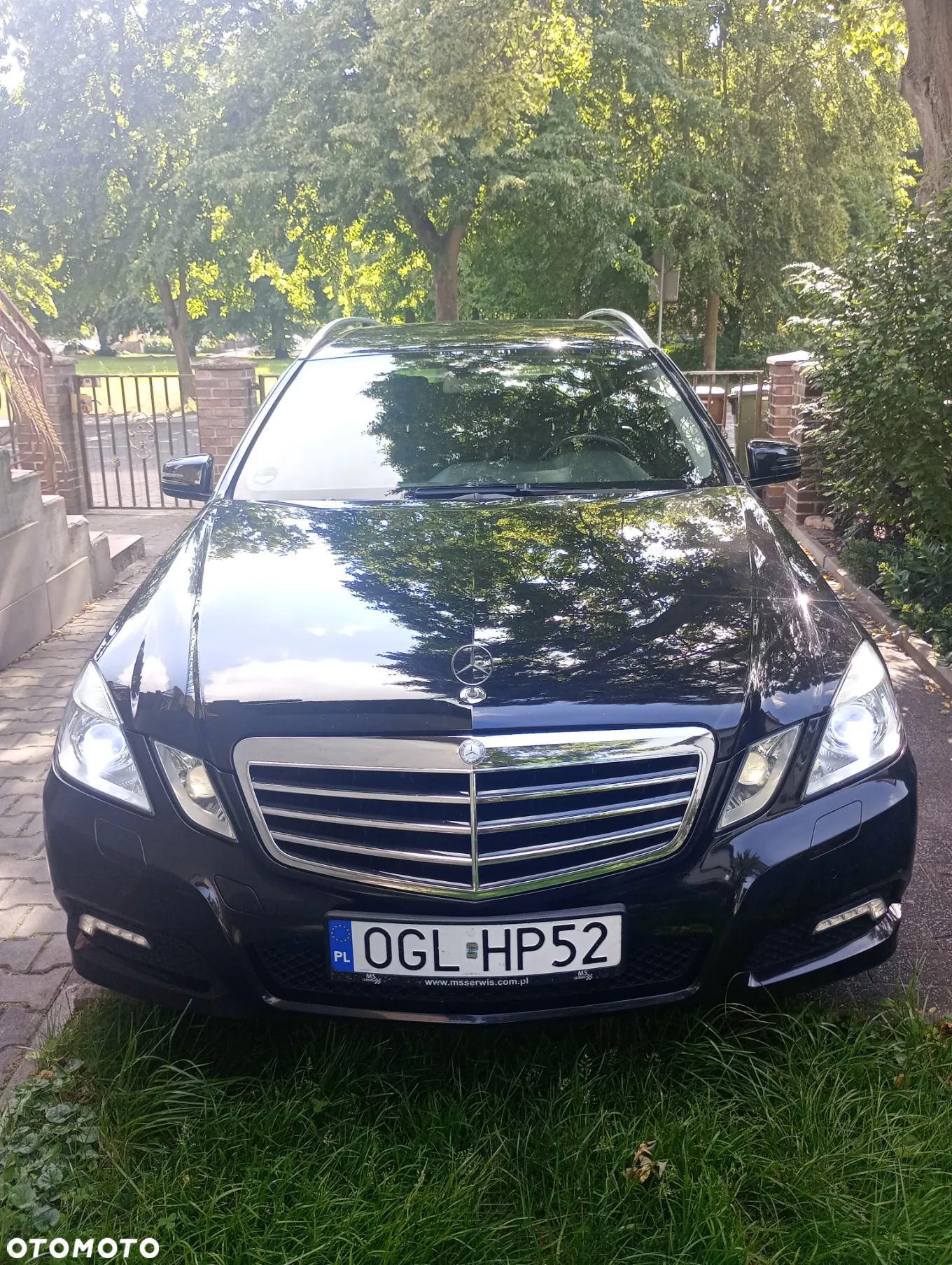 Mercedes-Benz Klasa E 250 CGI BlueEffICIENCY Avantgarde - 3