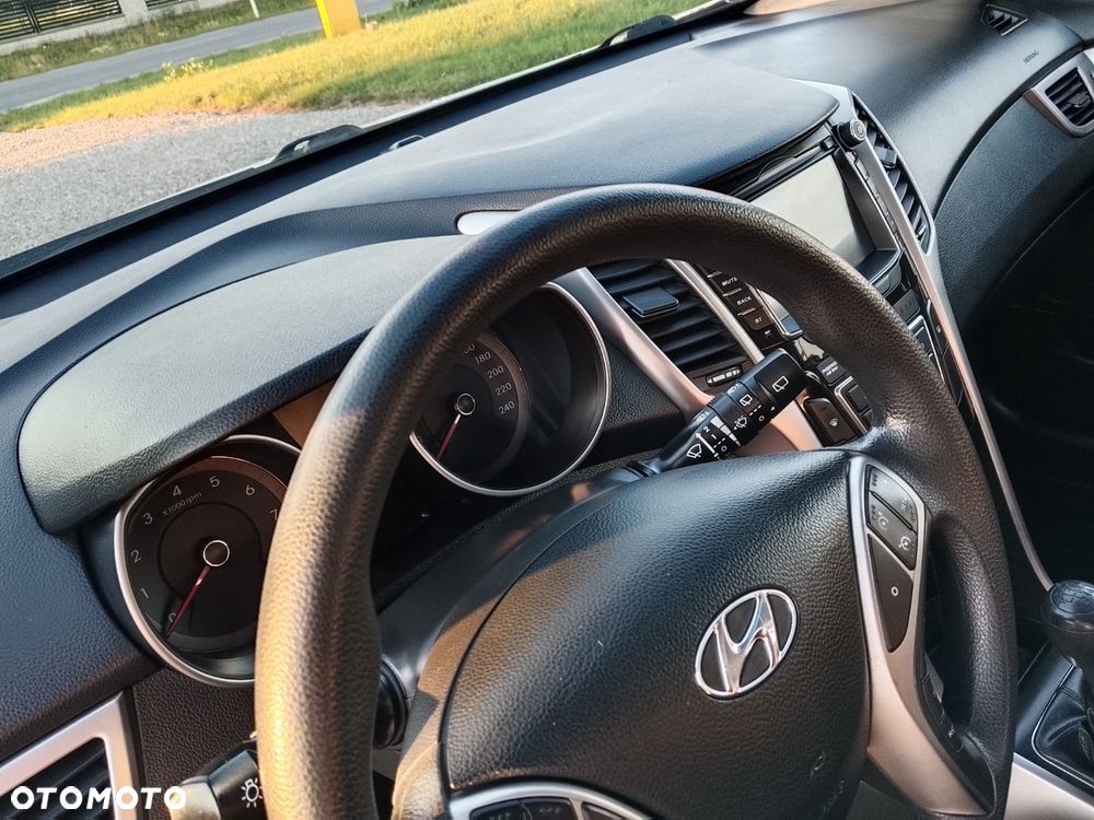 Hyundai i30 1.4 BlueDrive Comfort - 9