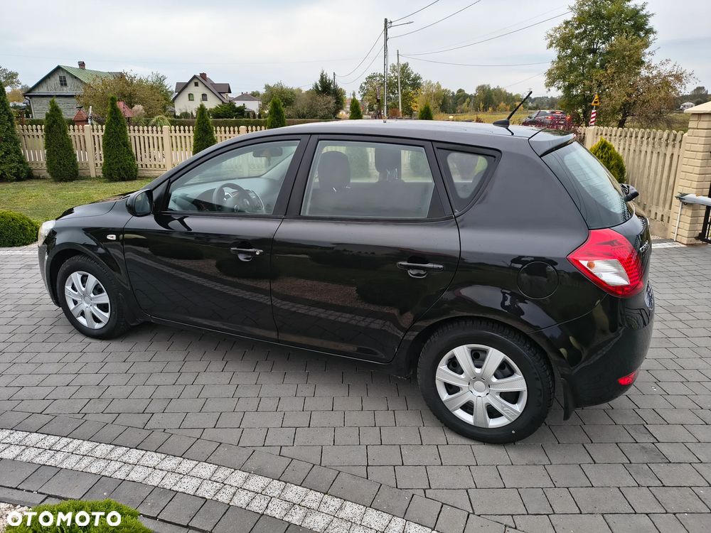 Kia Ceed 1.4 CVVT Spirit - 10