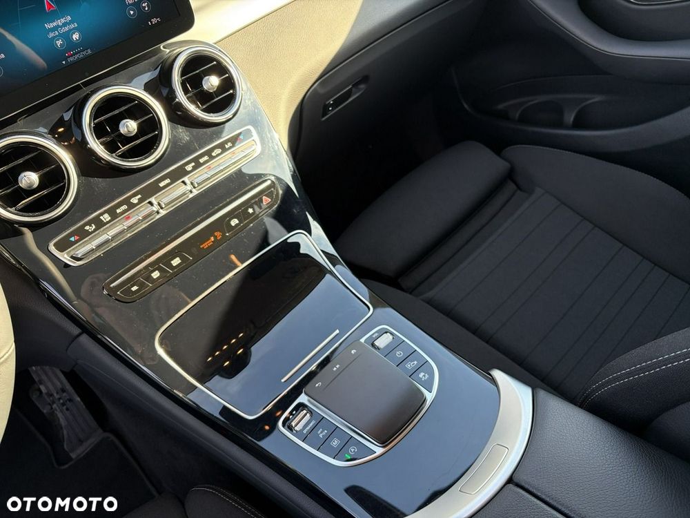 Mercedes-Benz GLC 200 d 4-Matic - 24