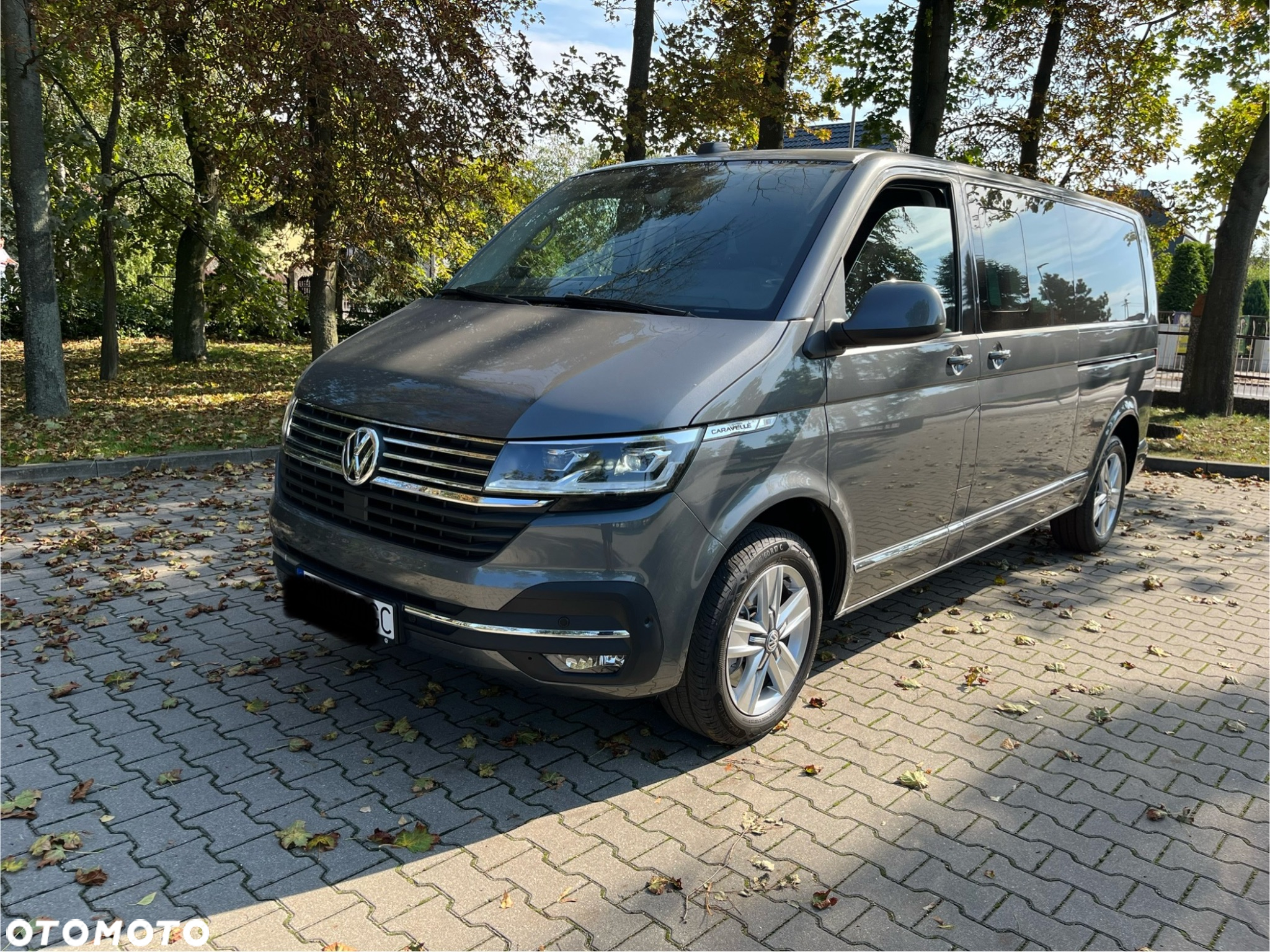 Volkswagen Caravelle 6.1 2.0 TDI L2 Comfortline DSG - 2