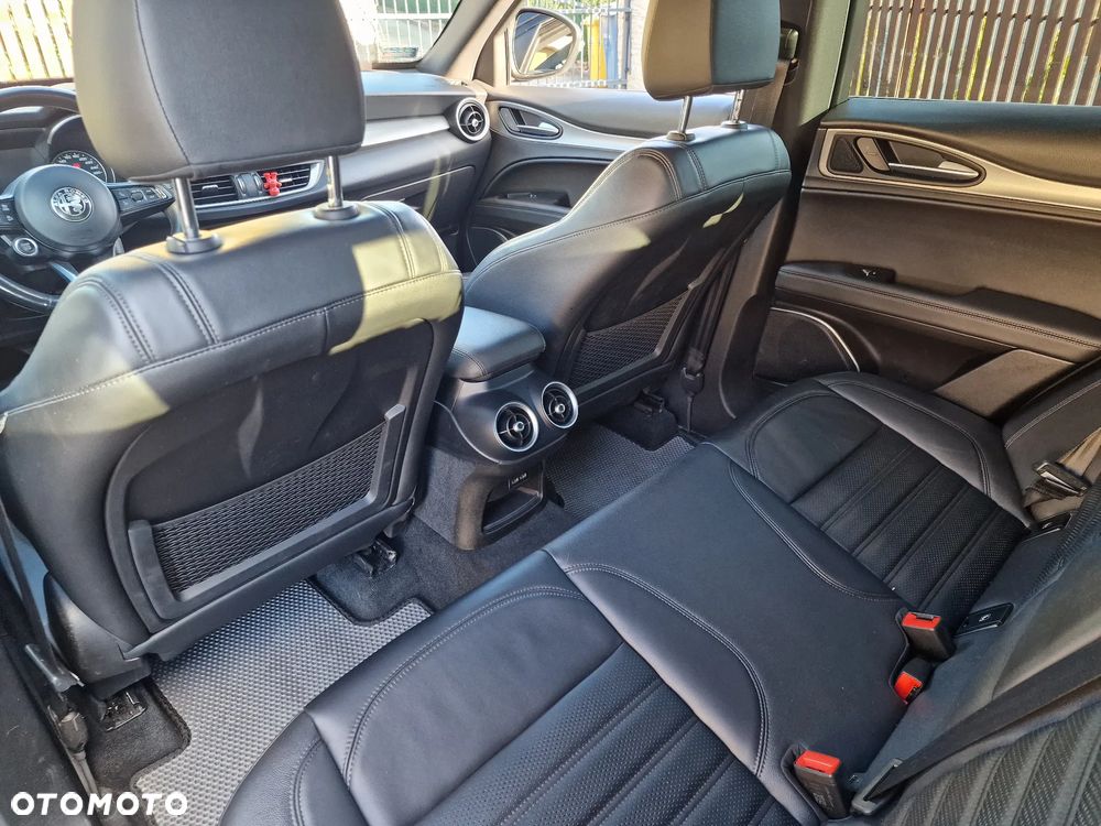 Alfa Romeo Stelvio 2.0 Turbo Veloce Q4 - 14