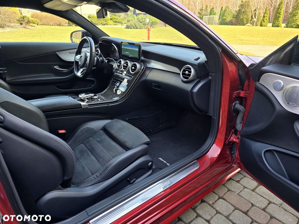 Mercedes-Benz Klasa C 220 d 4MATIC 9G-TRONIC - 36