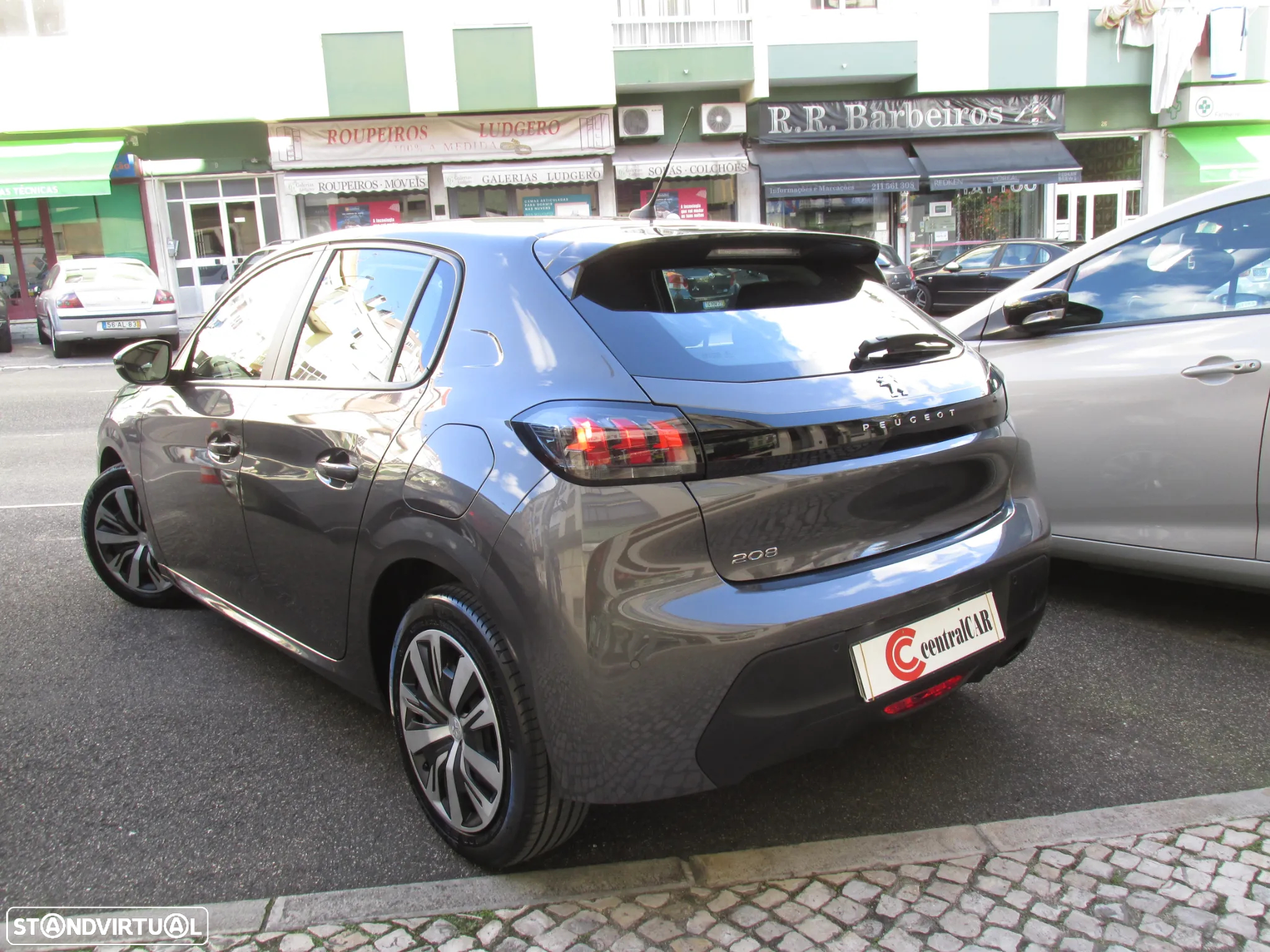 Peugeot 208 1.2 PureTech Active Pack - 4