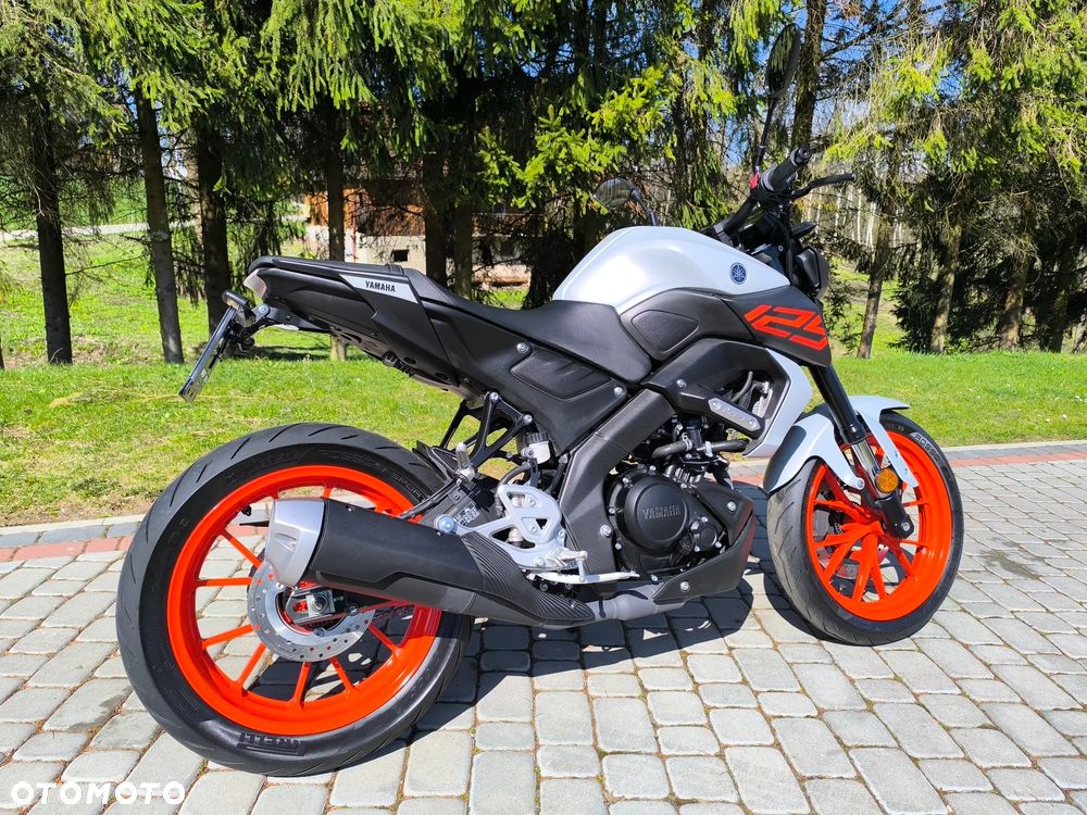 Yamaha MT - 8
