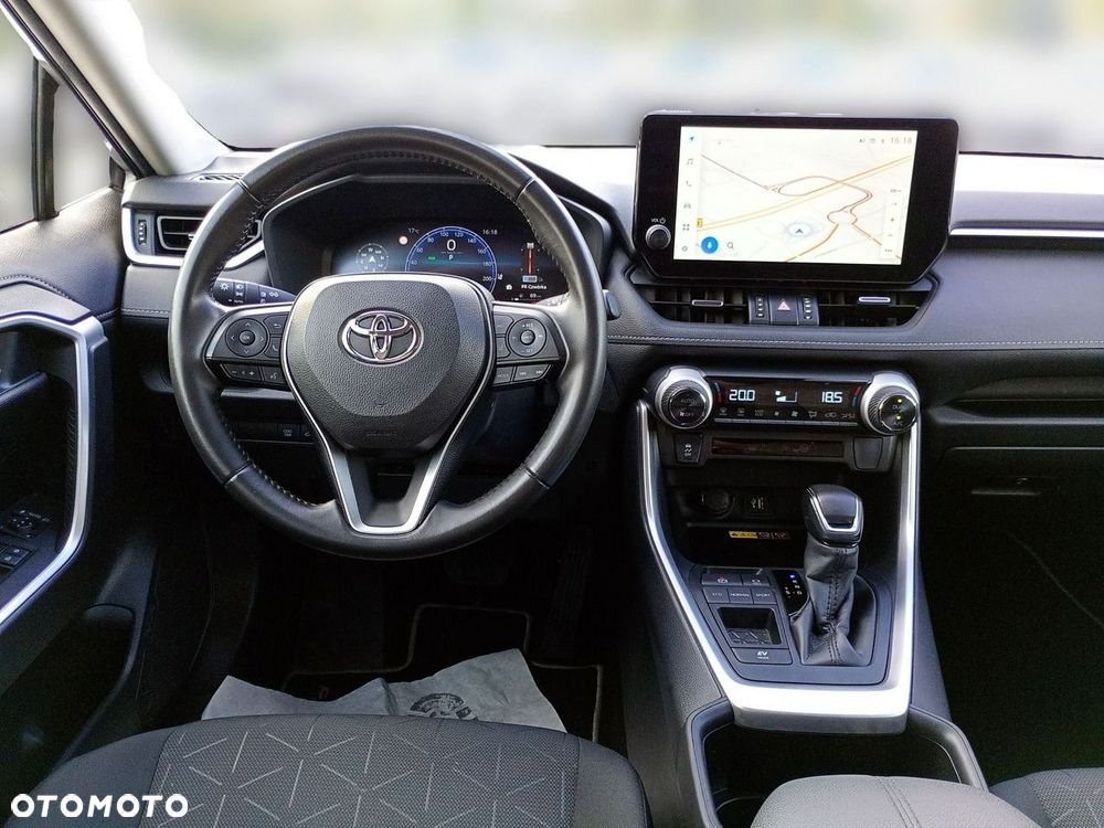 Toyota RAV4 - 10