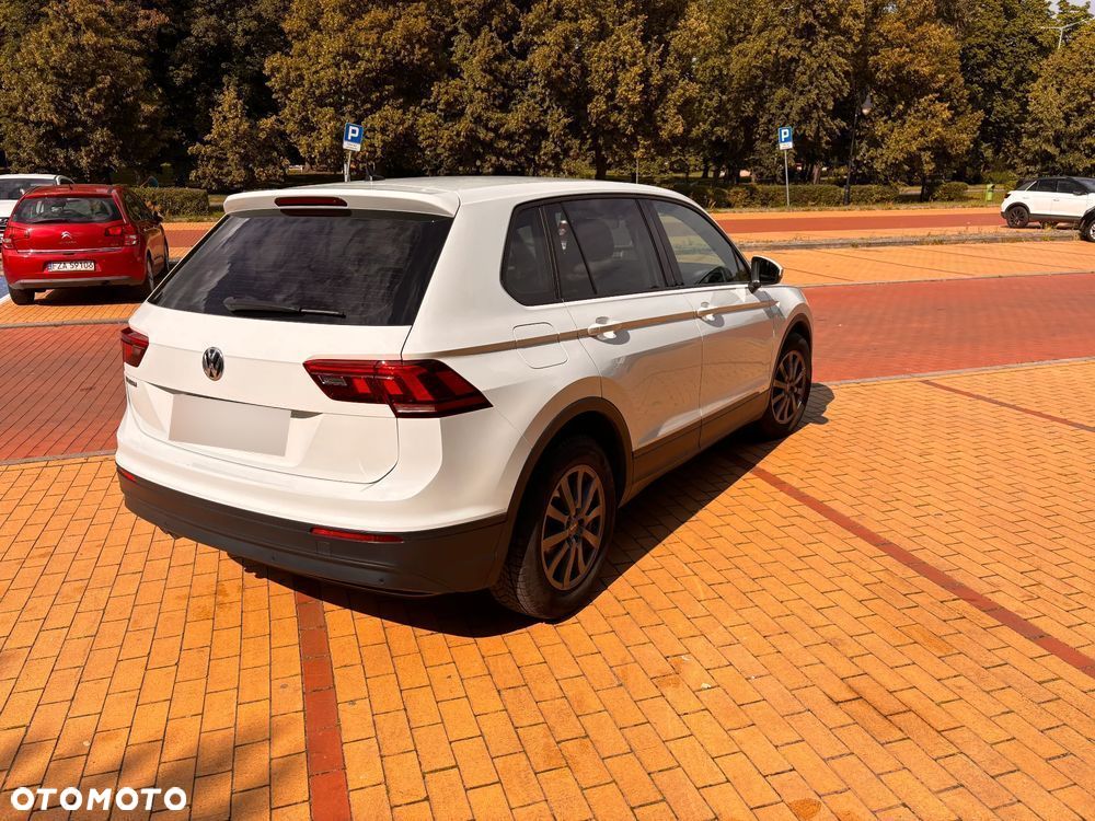 Volkswagen Tiguan - 4