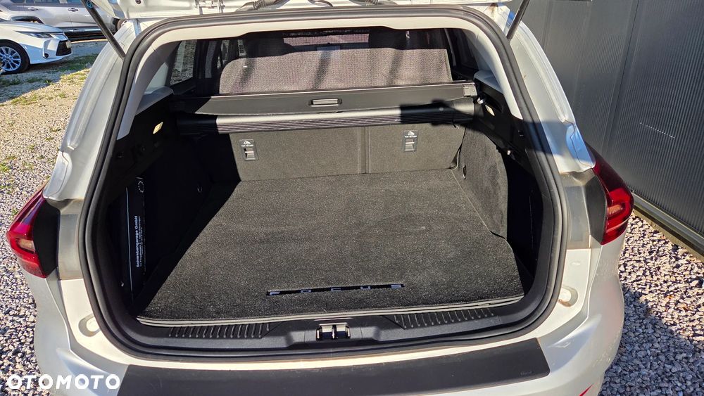 Ford Focus Turnier 1.5 EcoBlue Start-Stopp-System TITANIUM STYLE - 19