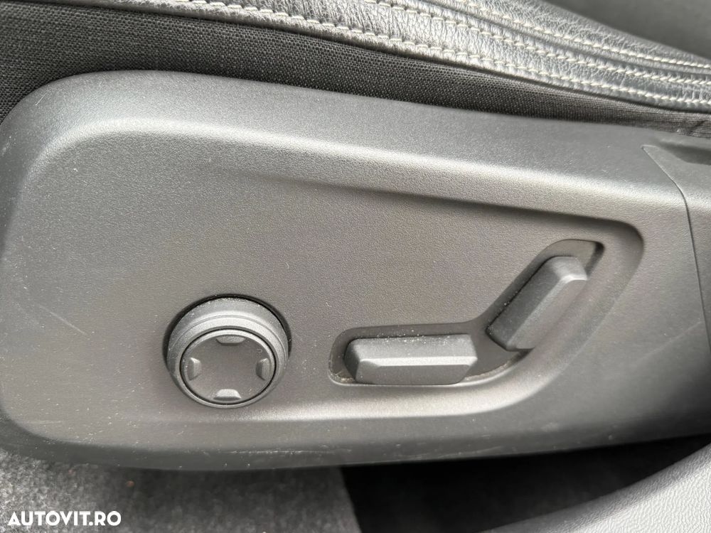 Volvo XC 40 D4 AWD Geartronic Momentum - 14