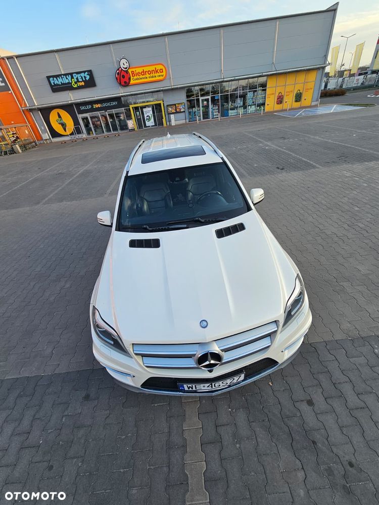 Mercedes-Benz GL 350 BlueTEC 4-Matic - 12