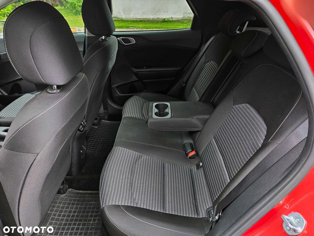Kia XCeed 1.5 T-GDI M - 13