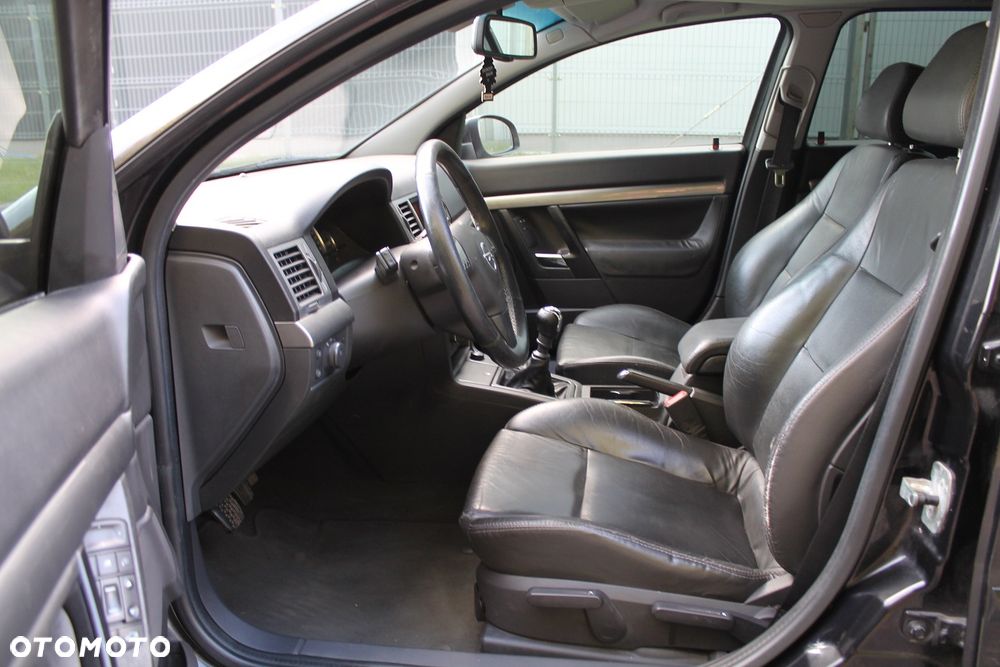 Opel Signum 2.0 T Cosmo - 11