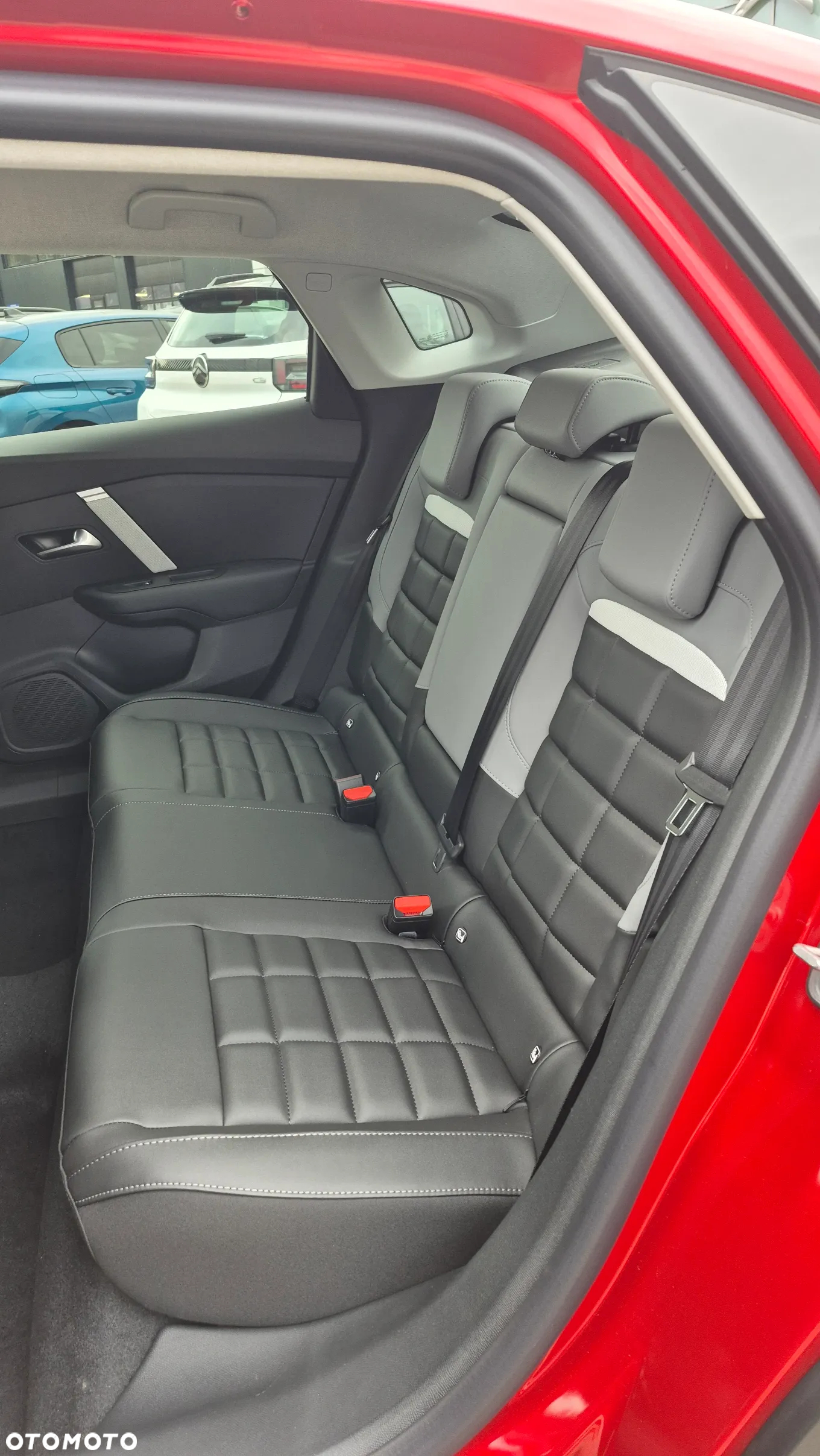 Citroën C4X 1.2 mHEV Max eDCT6 - 17