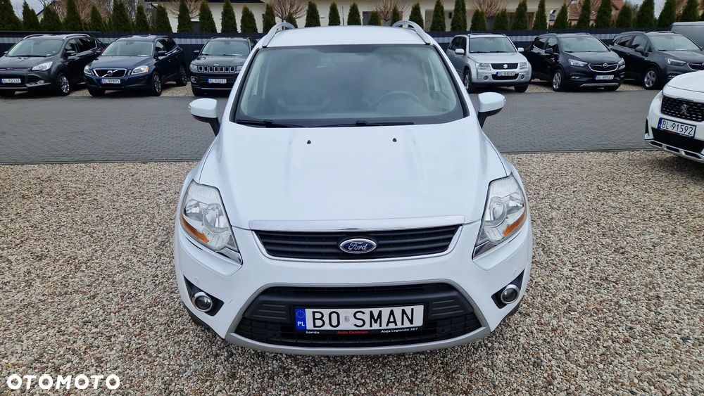 Ford Kuga 2.0 TDCi 2x4 Titanium - 4