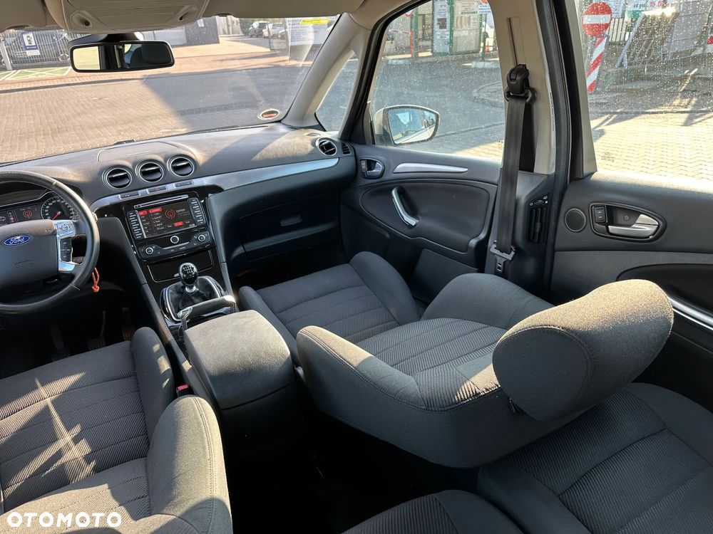 Ford S-Max 2.0 TDCi DPF Titanium - 15