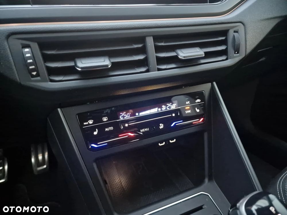 Volkswagen Taigo 1.5 TSI ACT R-Line DSG - 26