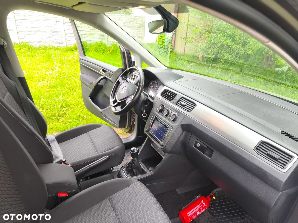 Volkswagen Caddy - 17
