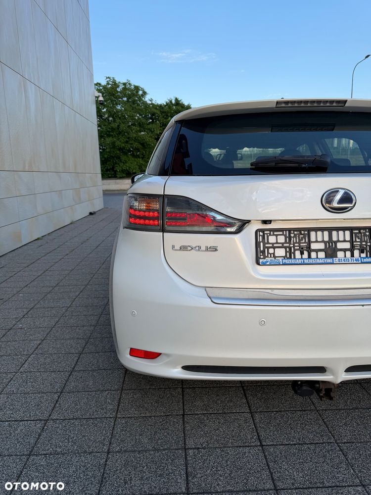 Lexus CT 200h Prestige - 10