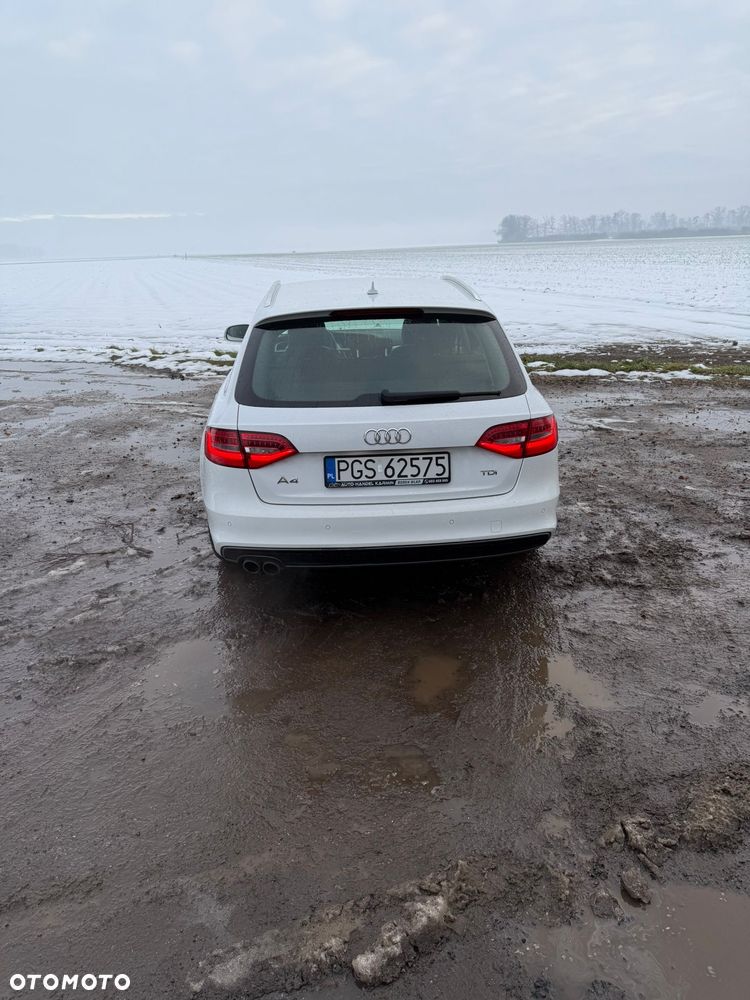 Audi A4 Avant 2.0 TDI DPF multitronic S line Sportpaket - 6