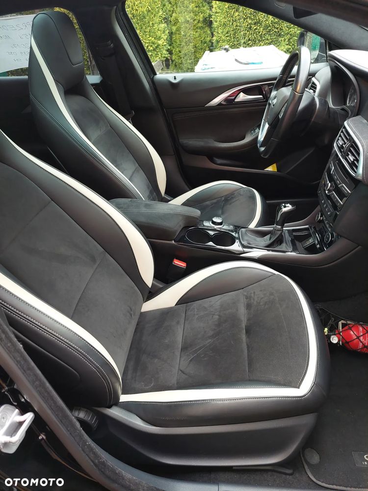 Infiniti Q30 1.5d Sport - 6