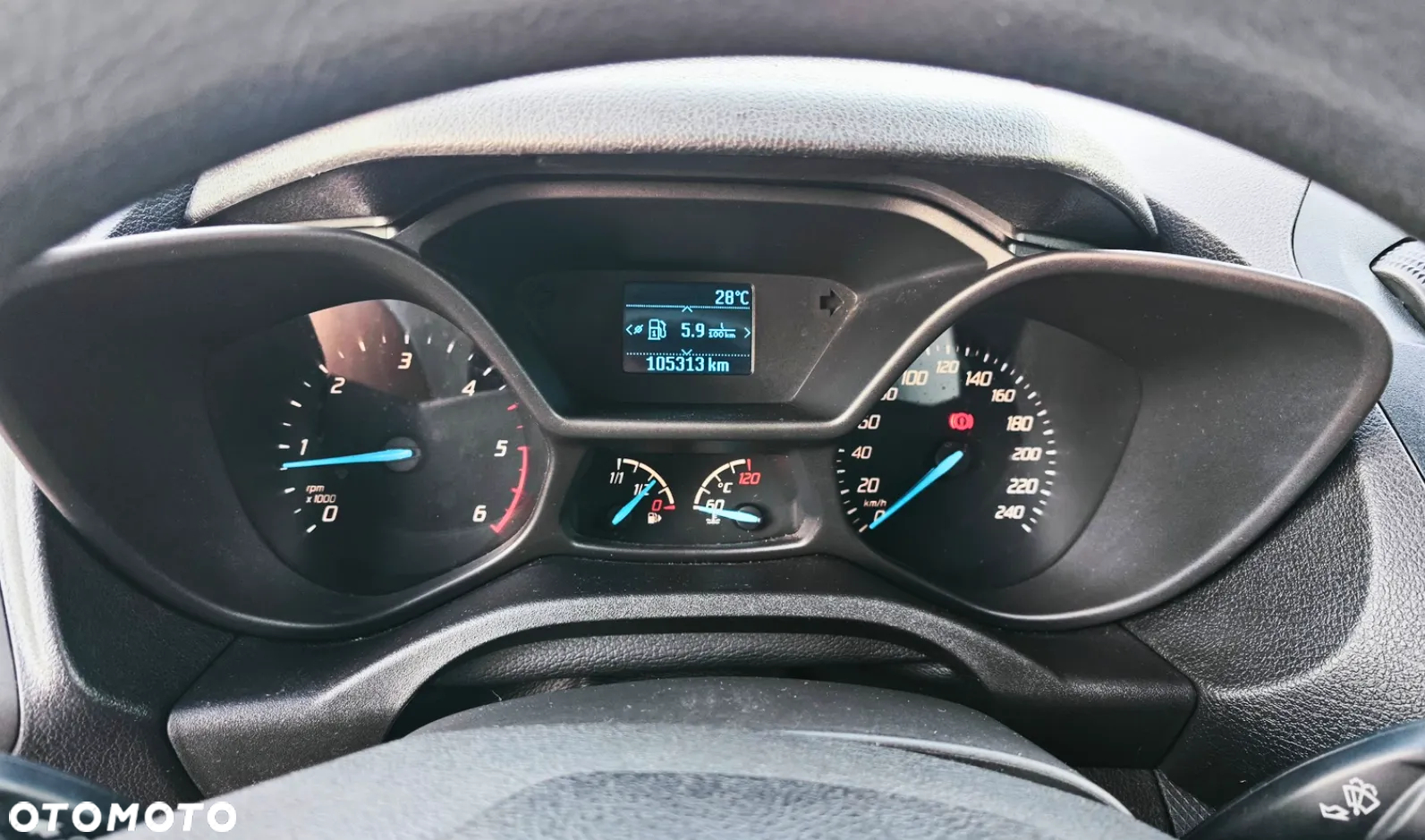 Ford Transit Connect - 8