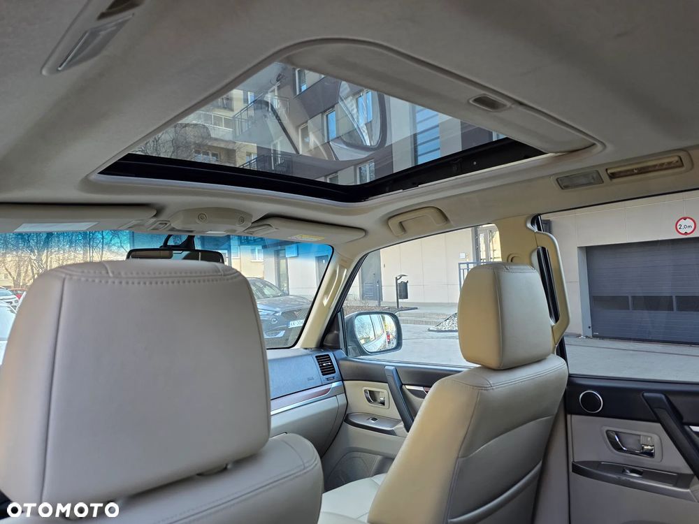 Mitsubishi Pajero 3.2 DID Instyle - 16
