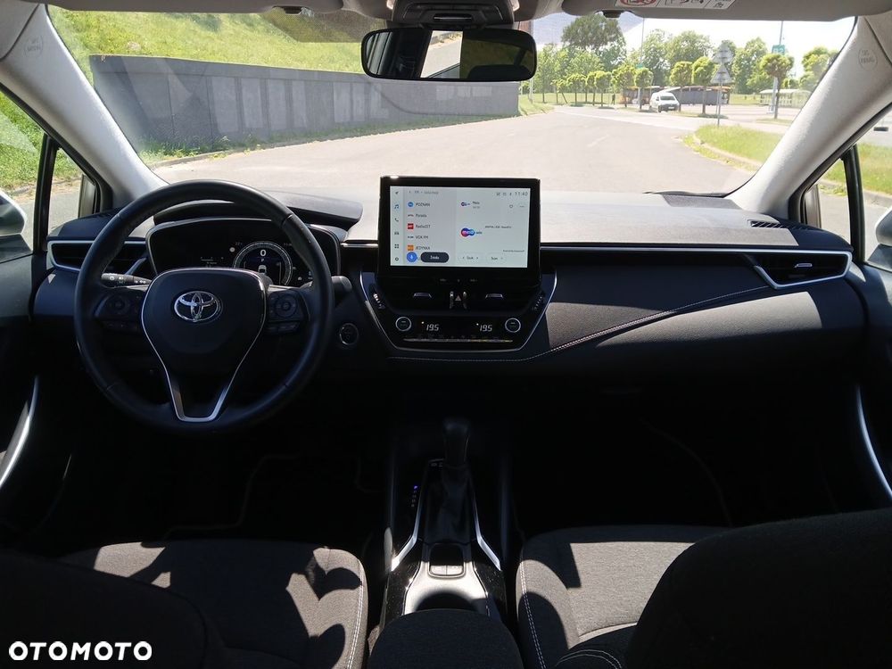 Toyota Corolla 1.8 Hybrid Comfort - 23