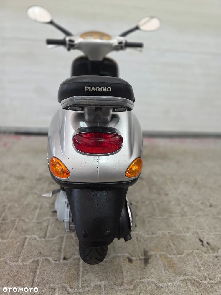 Piaggio Vespa - 27