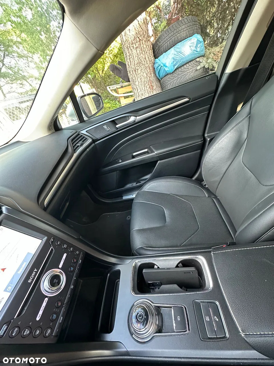 Ford Mondeo 2.0 Hybrid Titanium - 26
