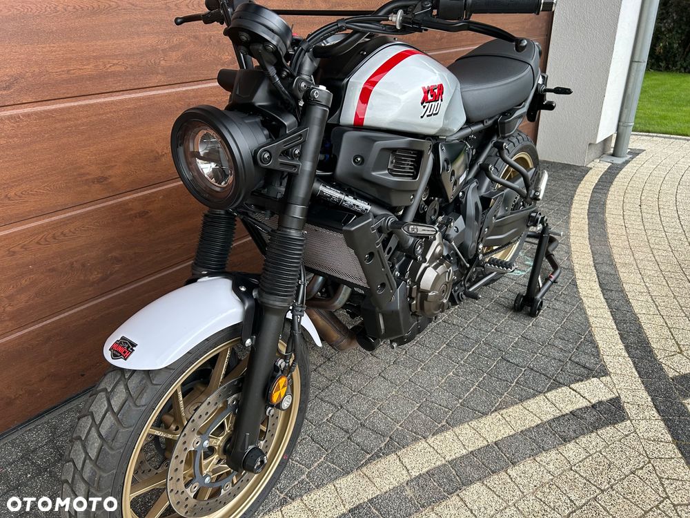 Yamaha XSR - 15