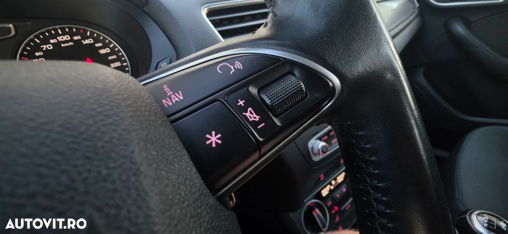 Audi Q3 2.0 TDI Design - 9