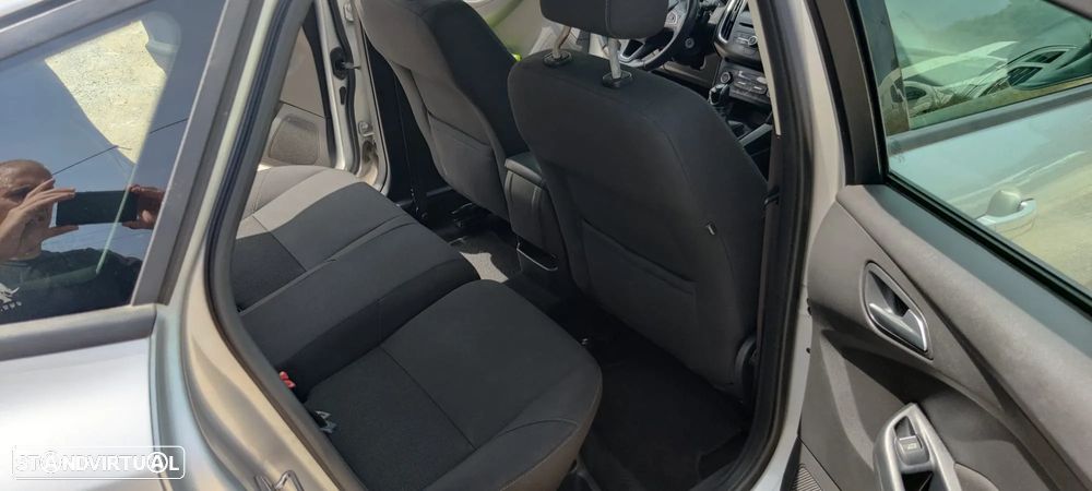 Ford Focus - 9