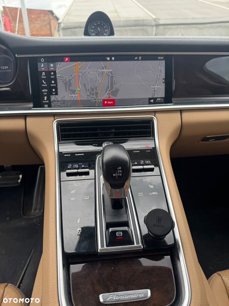 Porsche Panamera - 10