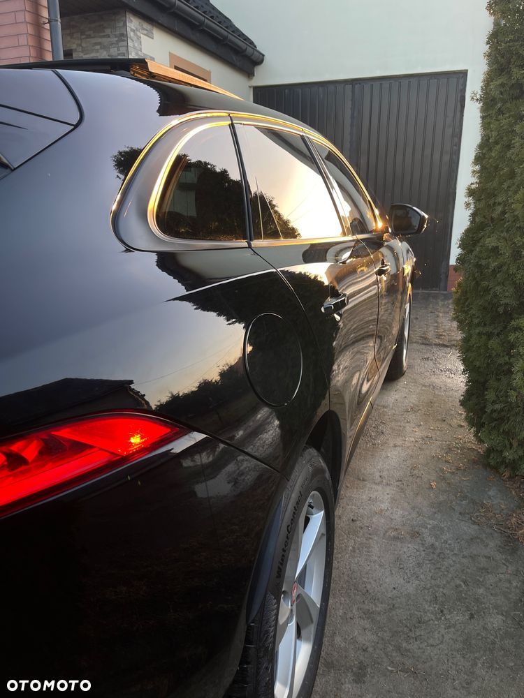Jaguar F-Pace 35t AWD Prestige - 32