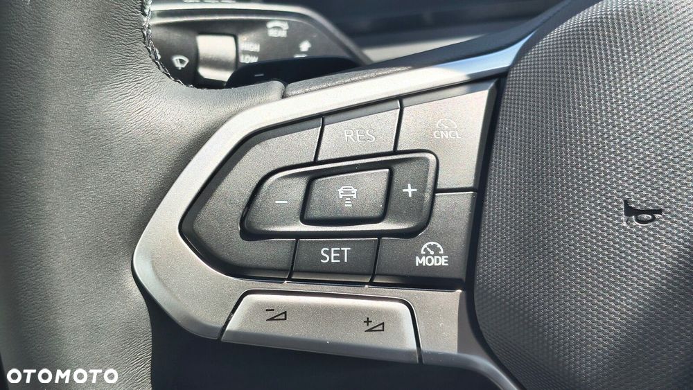 Volkswagen Tiguan - 22