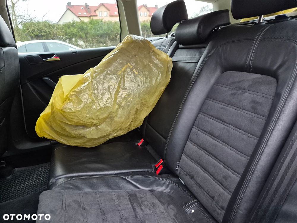 Volkswagen Passat 2.0 Turbo FSI Highline - 16