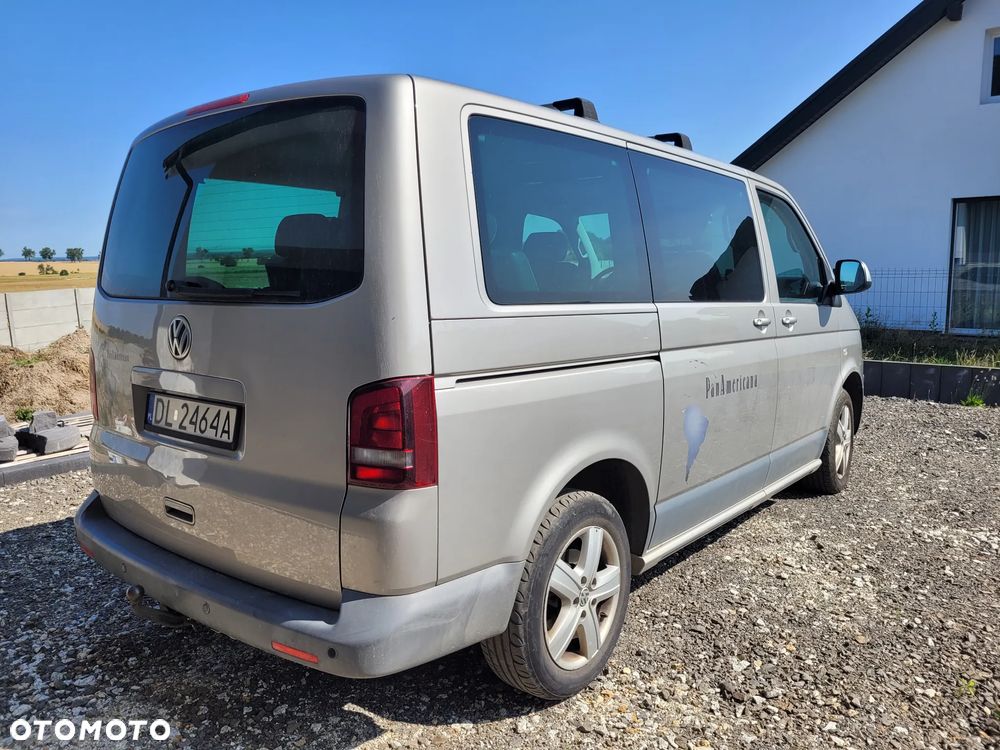 Volkswagen Multivan - 8