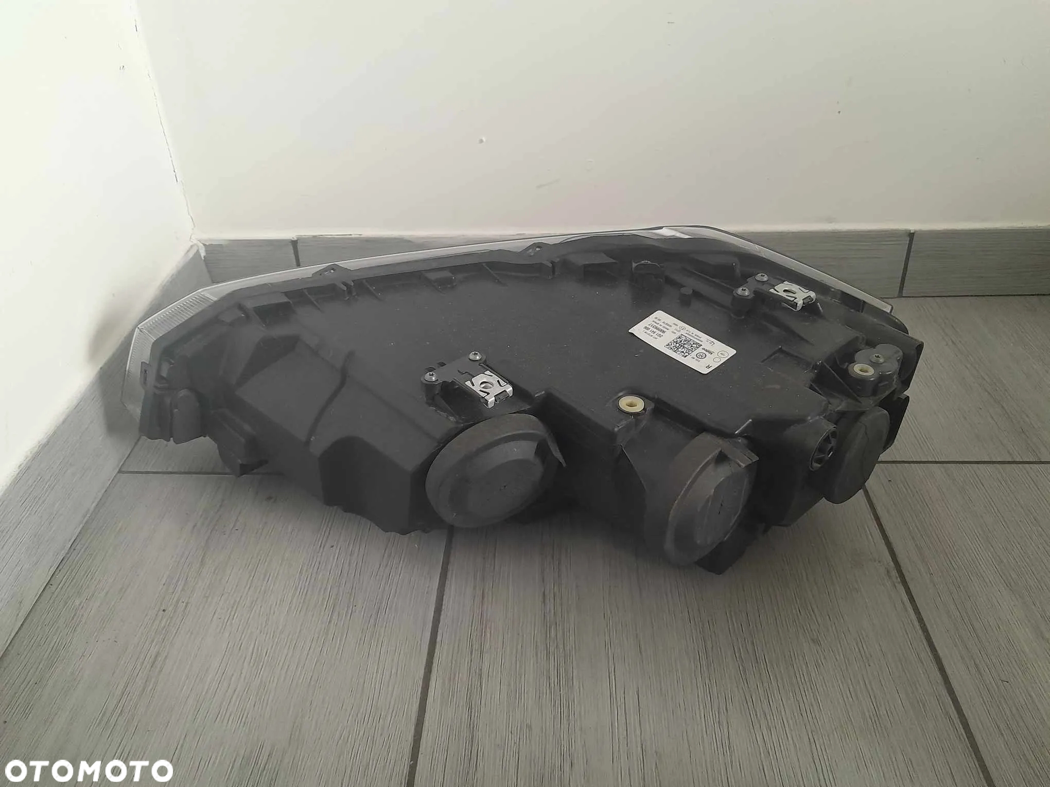 PRAWA LAMPA PRZEDNIA PRZÓD VW POLO 2G1 VI ZWYKŁA H7 2G1941006 - 5