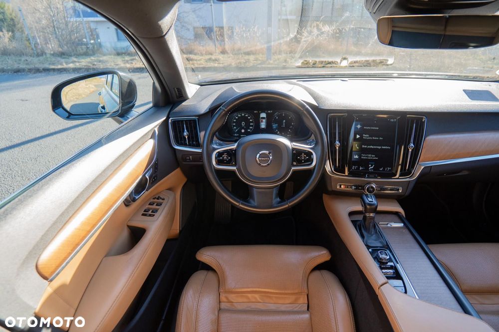 Volvo V90 D4 Inscription - 11