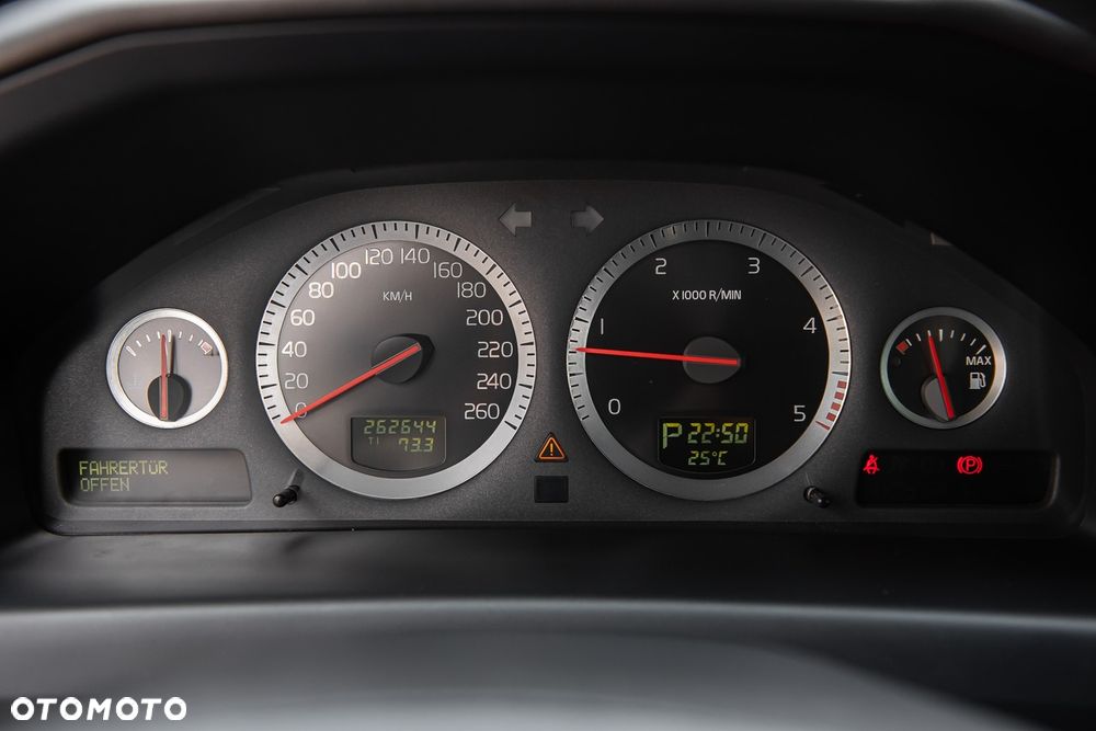 Volvo XC 70 D5 AWD Kinetic - 18