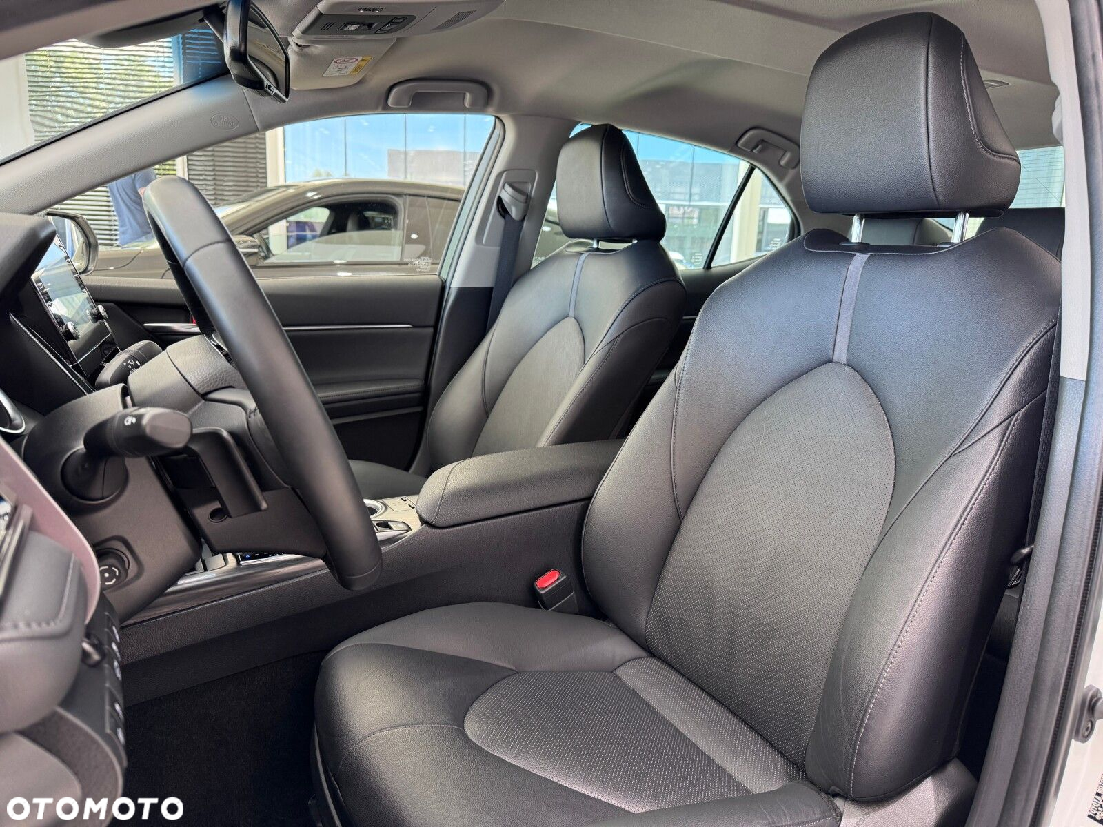 Toyota Camry - 10