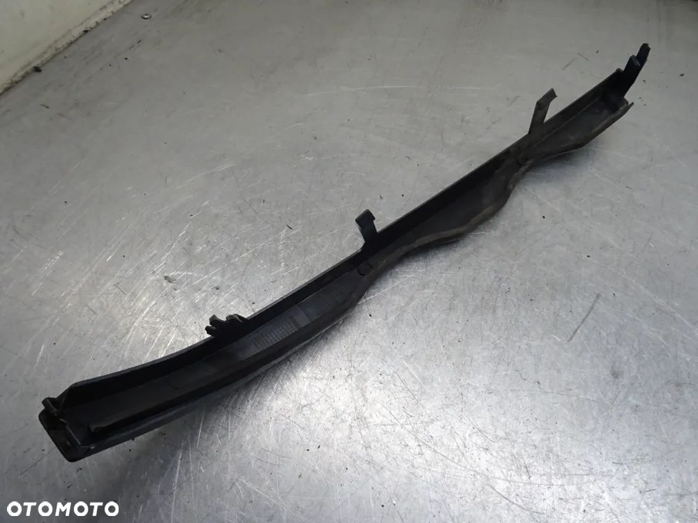 BMW E46 SEDAN 98-01 2.0D LISTWA LAMPY LEWY PRAWY PRZÓD - 9