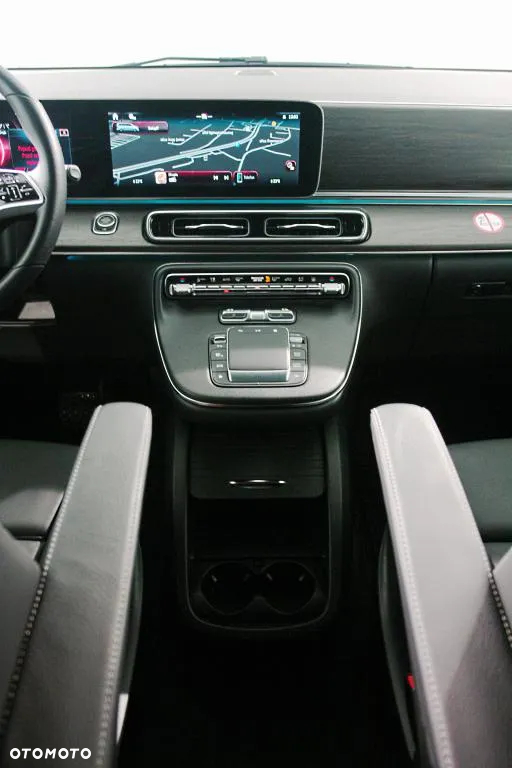 Mercedes-Benz Klasa V 300 d extralang 9G-TRONIC Avantgarde - 23