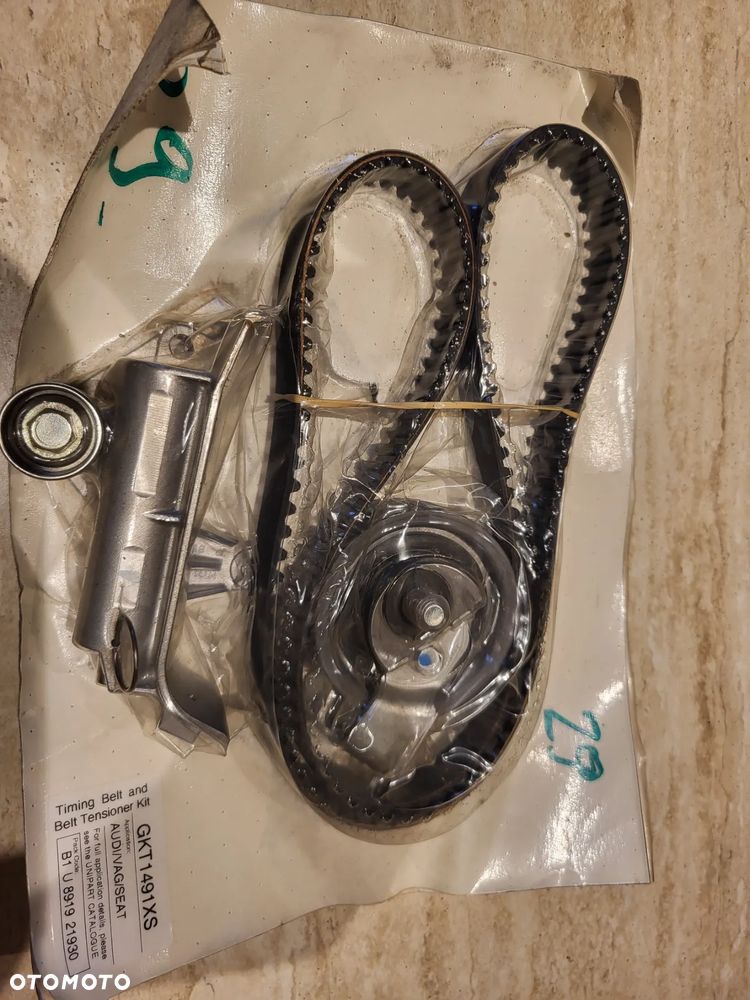 Rozrząd kpl   AUDI A3, A6 C5, TT; SEAT ALHAMBRA, LEON, TOLEDO II; SKODA OCTAVIA I; VW BORA, BORA I, GOLF IV, NEW BEETLE, SHARAN 1.8 09.96-12.10