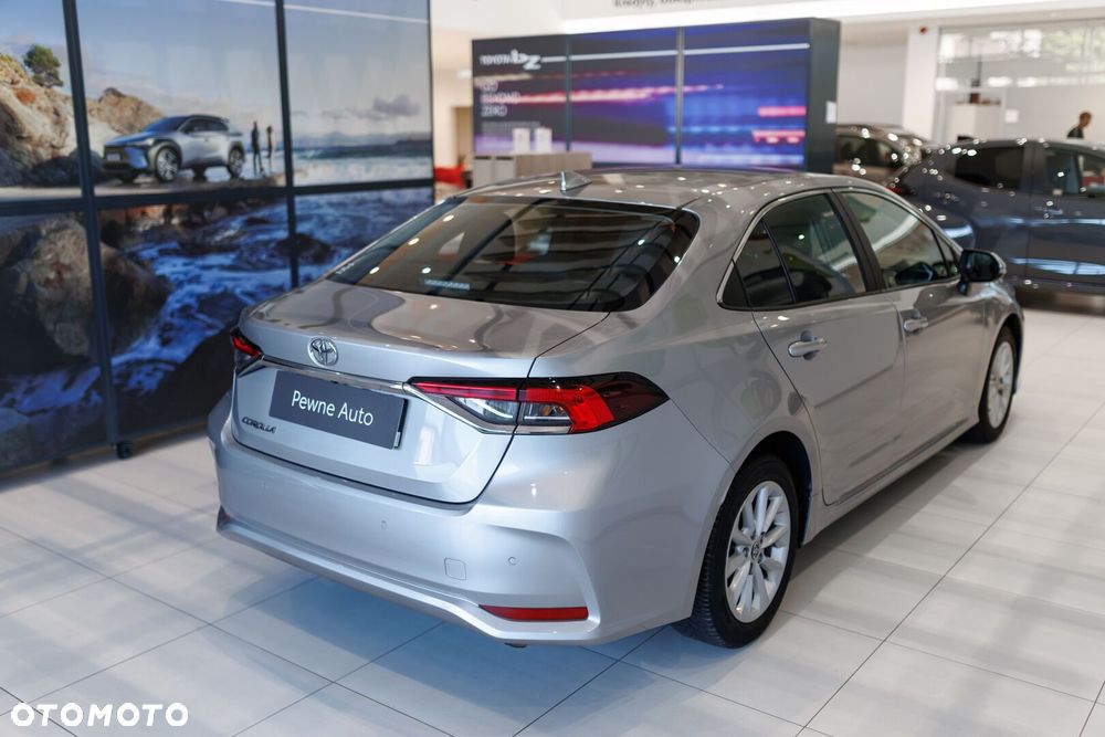 Toyota Corolla - 4
