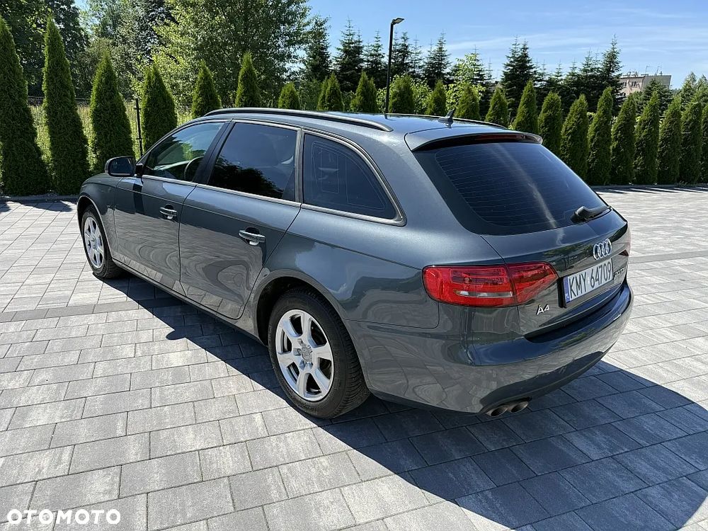 Audi A4 Avant 2.0 TDI DPF Ambition - 6