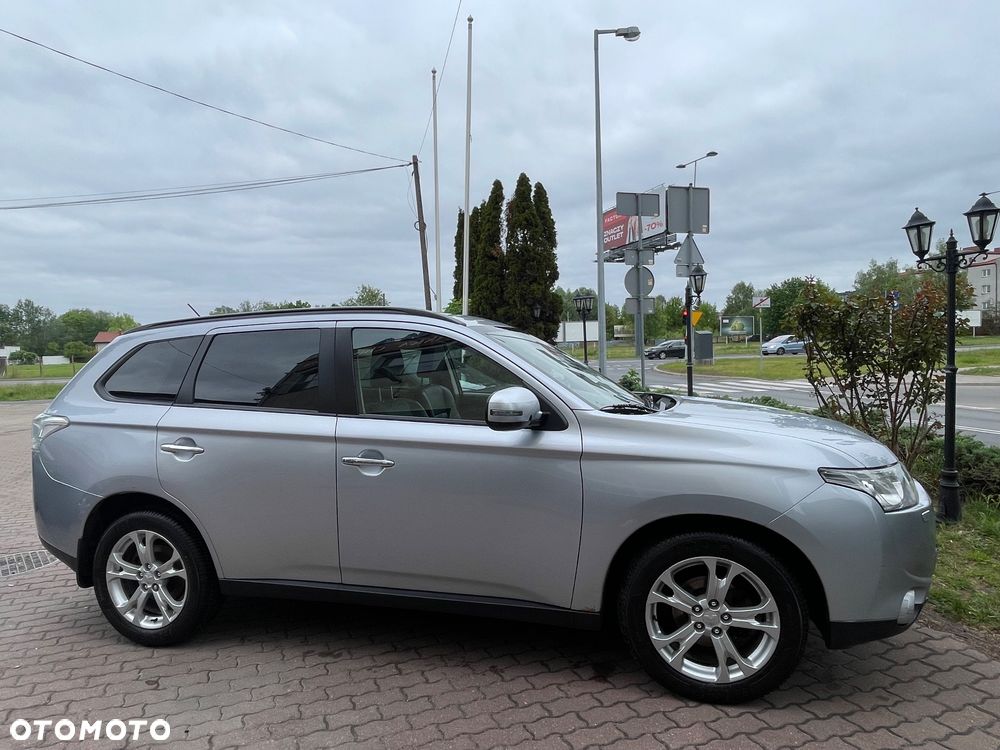 Mitsubishi Outlander 2.4 Instyle CVT - 3