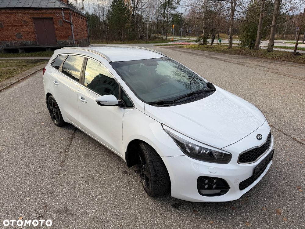 Kia Ceed - 14