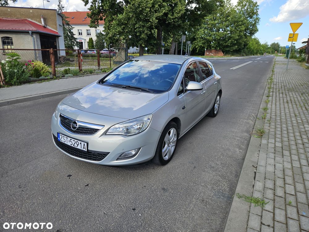 Opel Astra - 2