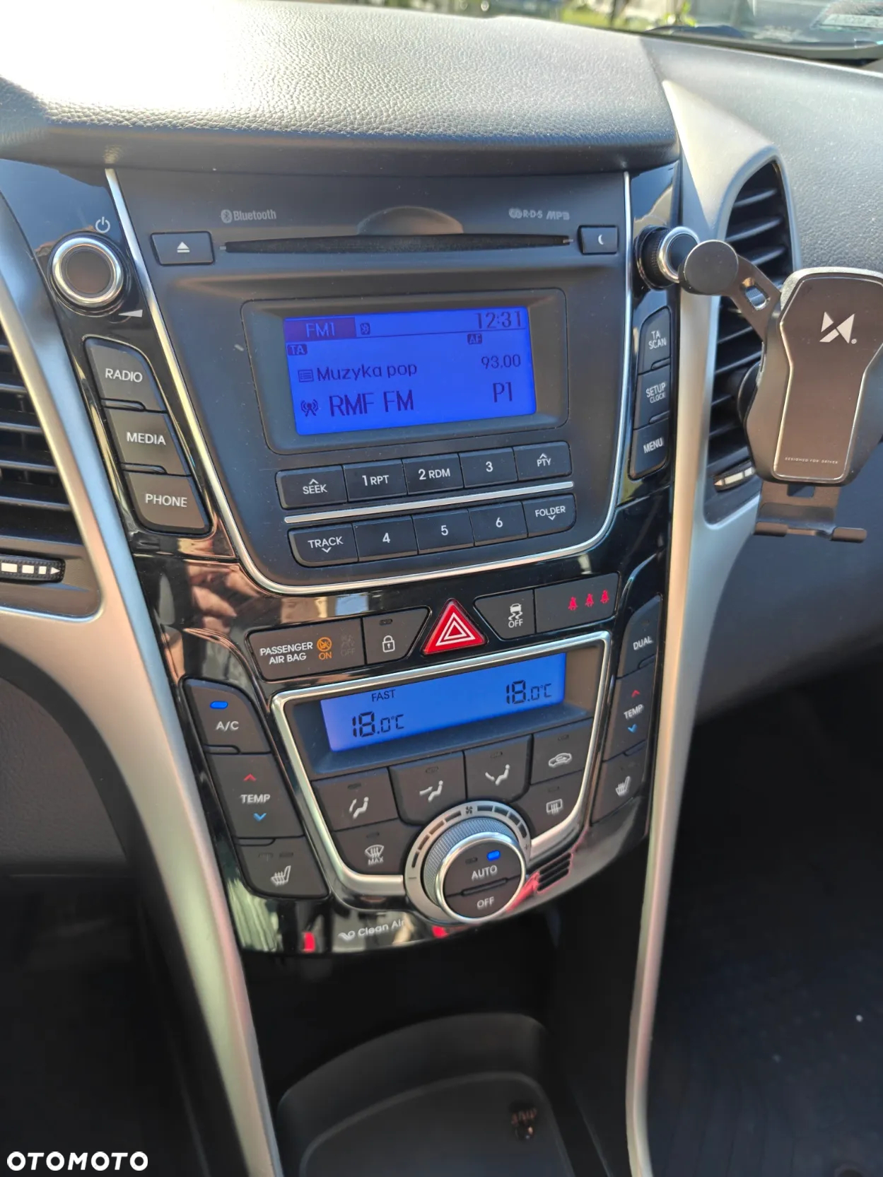 Hyundai i30 Kombi 1.6 CRDI DCT Trend - 9